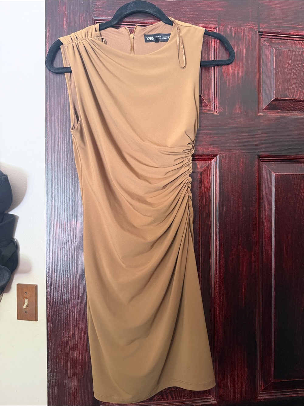 Zara SHORT DRESS WITH RUCHING
DARK TAN